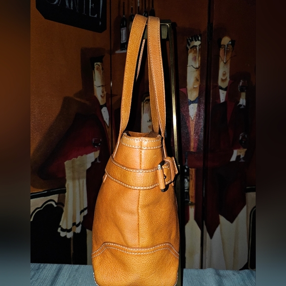 Michael Kors Tan Leather Bag - Picture 5 of 15